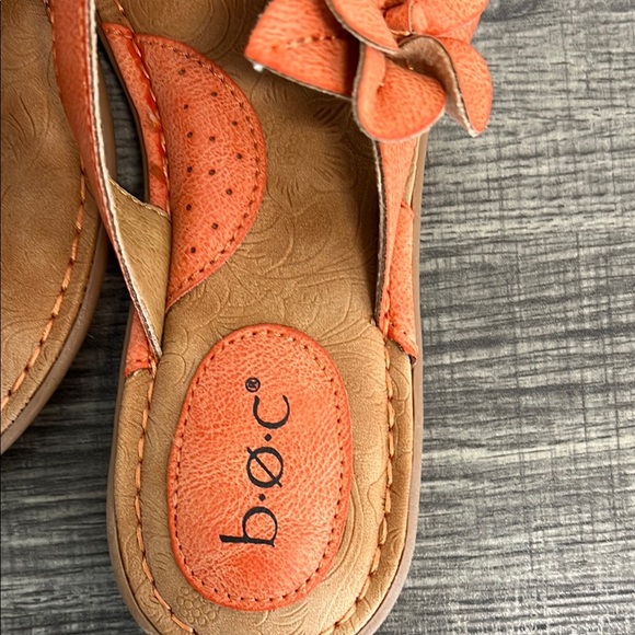 b.o.c. Gorgeous Vacation Floral Sandles 🌺🏝️ - Picture 3 of 7